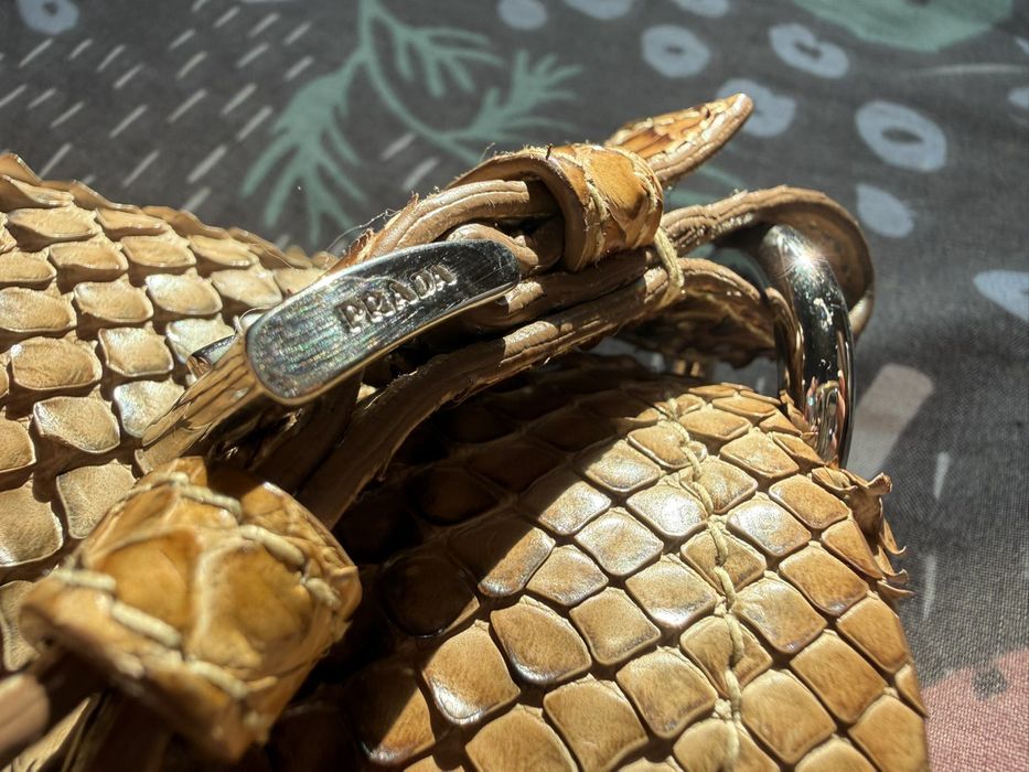 Geanta Prada din piele naturala de piton, accept SI schimburi.