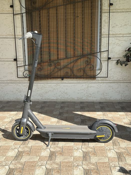 Электросамокат Ninebot KickScooter Max G30P