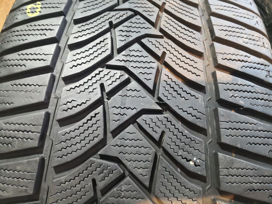 245 40 19 цола гуми dunlop dot 20