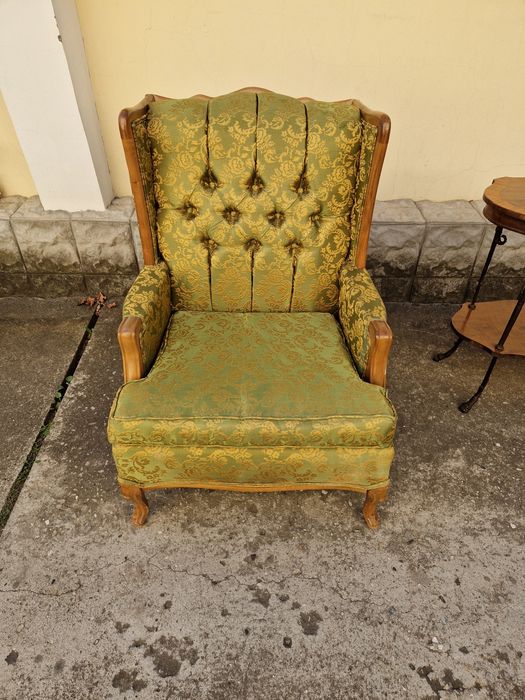 Страхотно антикварно кресло Queen Anna