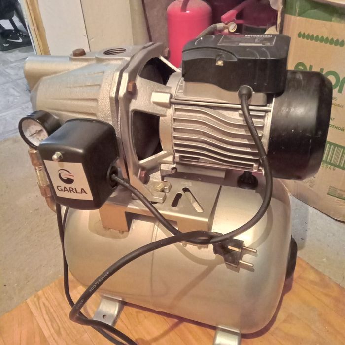 Насос водный б/у