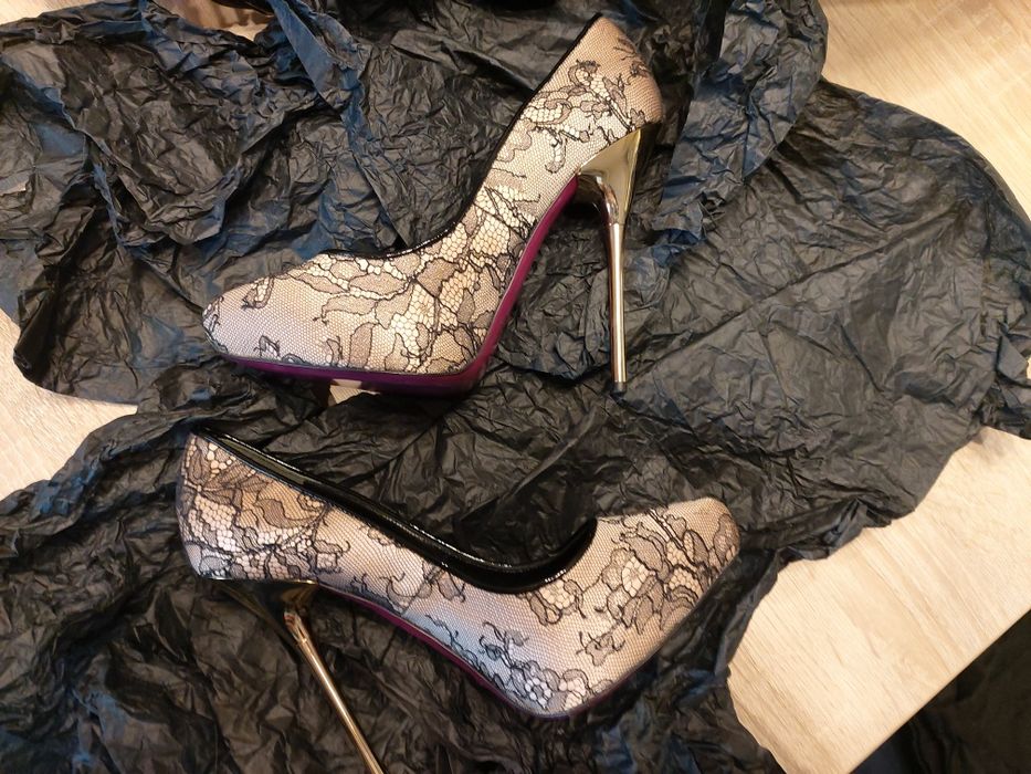 Dsquared2 дамски чисто нови