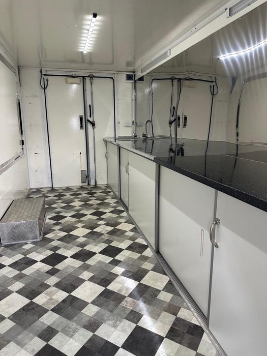 Vand autorulotă.  Fast-Food Truck 2017 euro 6