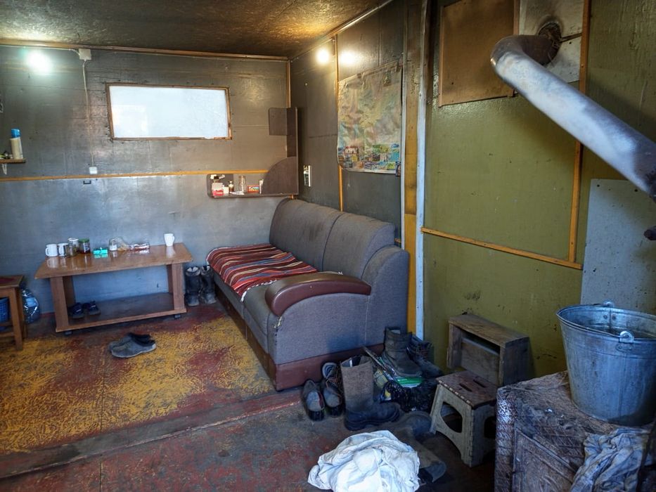 Продам два спаренных контейнера.