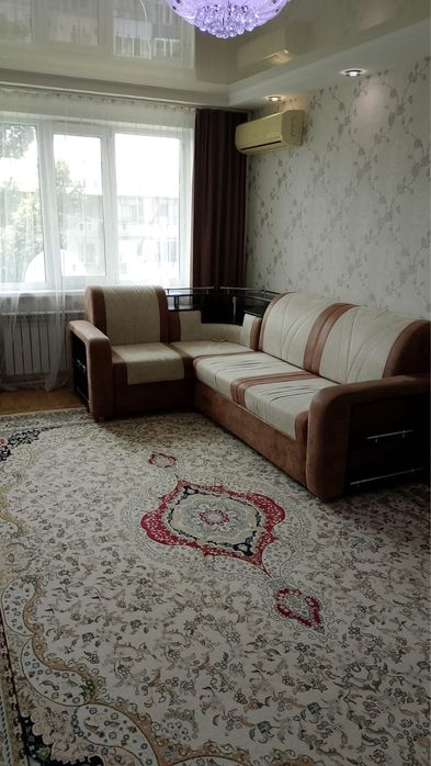 Продам диван срочно