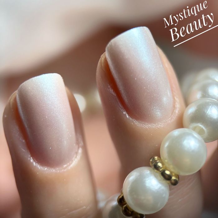 Manichiura si Pedichiura! Mystique Beauty OFERTA