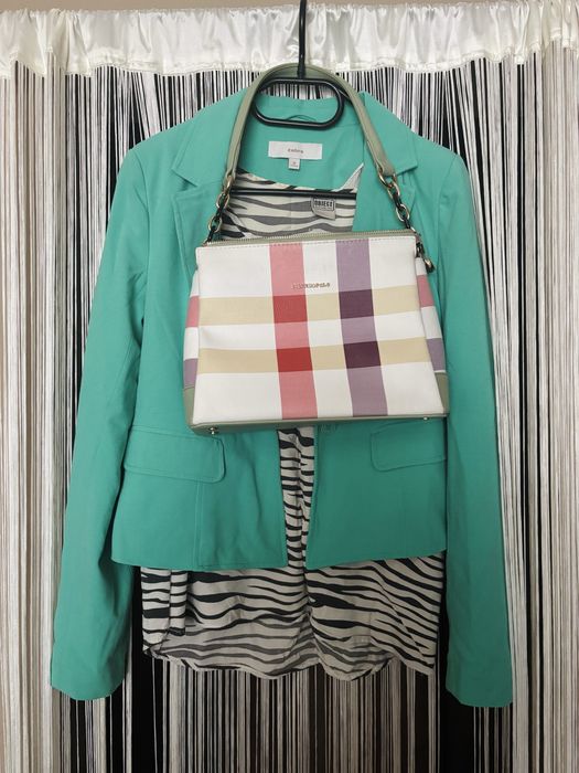 Сет от сако, блуза и чанта