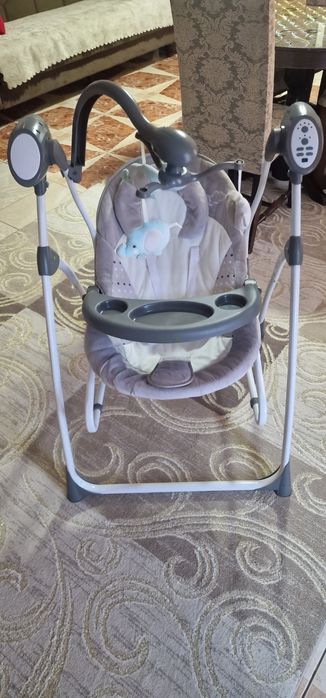 Leagăn bebeluși electric
