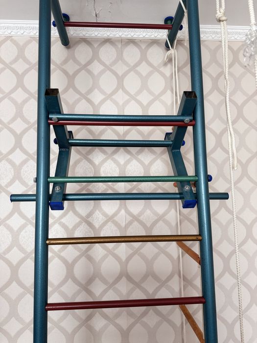 Продается шведская стенка