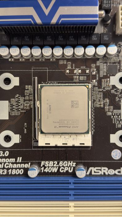 Дъно / ASRock  890GX Extreme3 плюс процесор Pheonom 2 x6