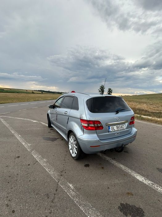 Vând URGENT!! Mercedez-Benz B180 CDI