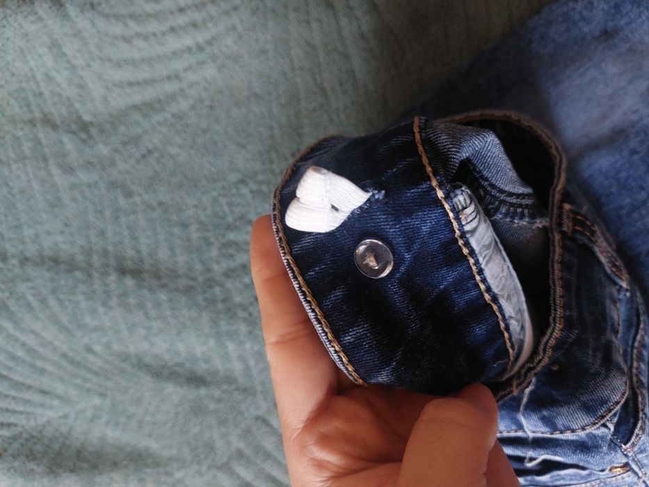 Джинсы для девочки 8-9 лет