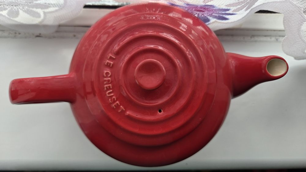 Ceainic Le Creuset Rosu