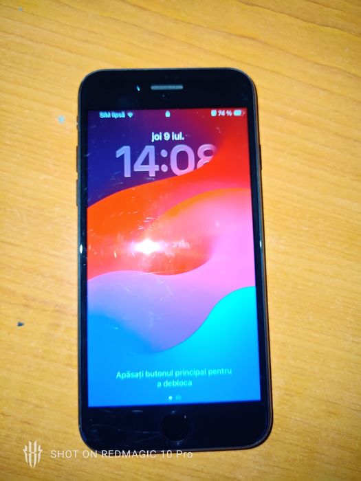 iPhone se2020 64 gb
