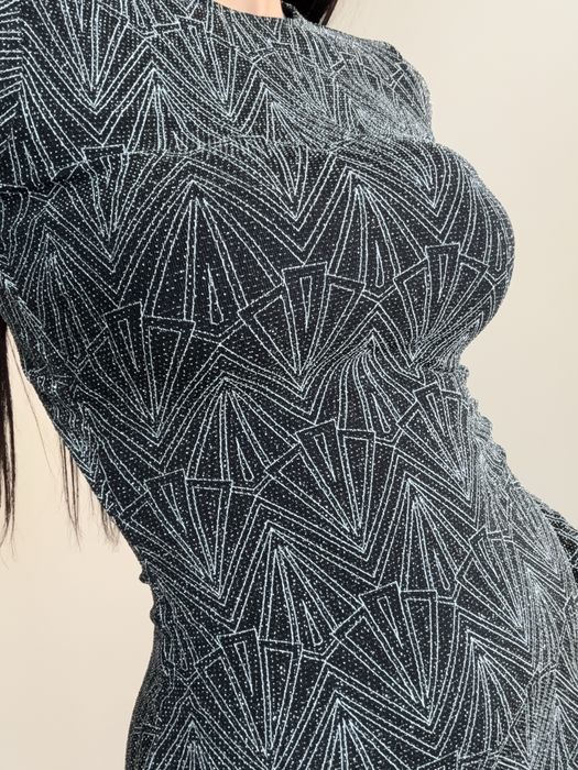 Бляскава рокля с гол гръб - размер S/M