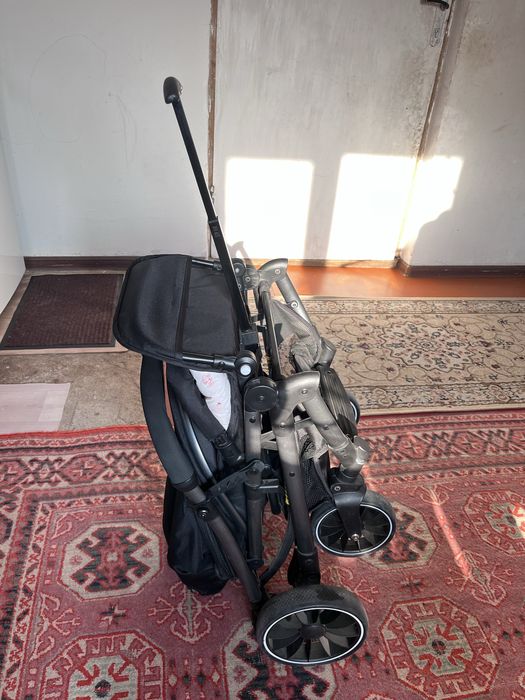 Продам коляску 25.000