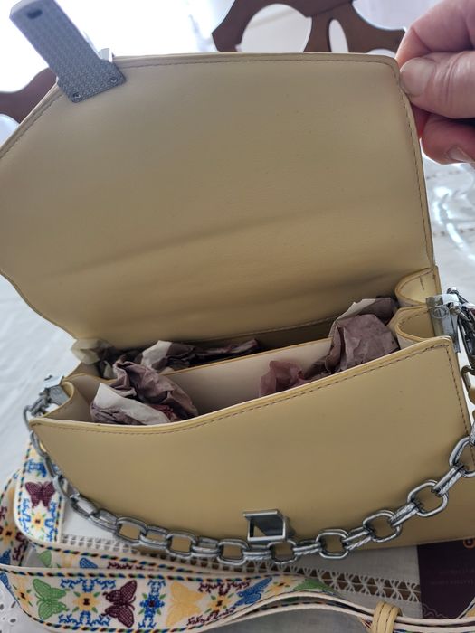 Продам сумочку женскую