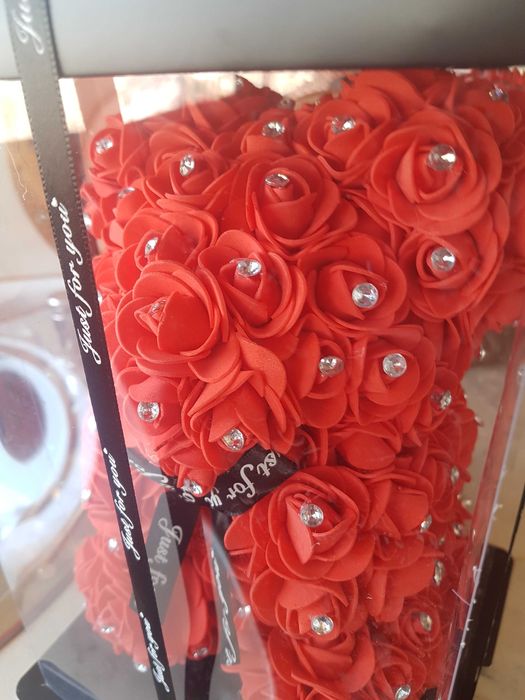 Мече от рози е перфектния подарък!