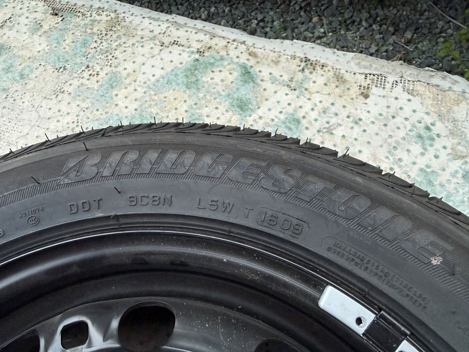 ЧИСТО НОВИ 15" Гума С Джанта 5x100 за -VW/SEAT/SKODA/AUDI-6Jx15H2,ET43