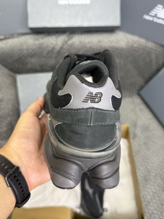 New Balance 9060 Black NOU 44