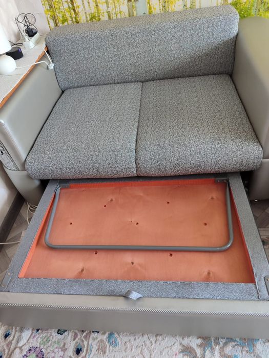 Продам диван раскладной