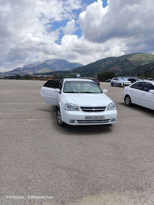 Lasetti 1.8 l 2010