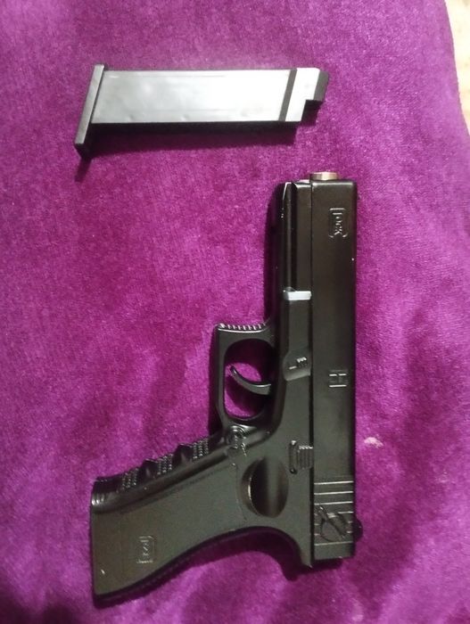 C7 pistol igrushka metal