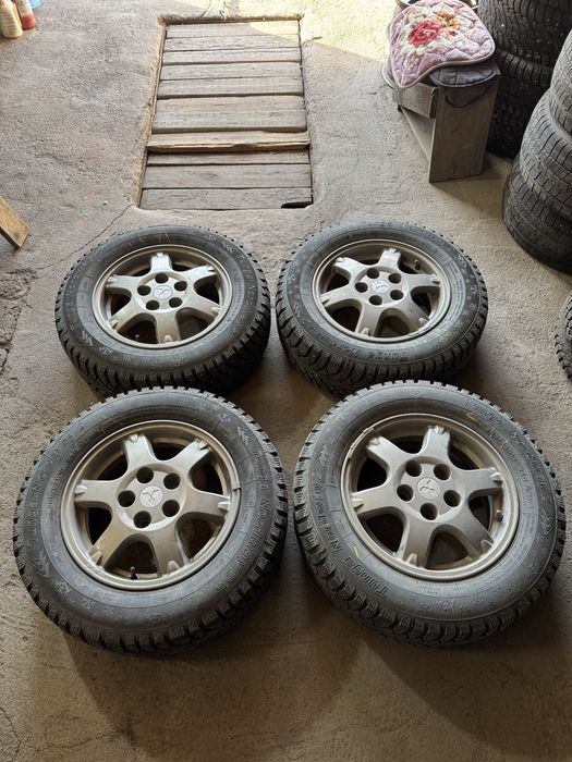 Коммлект зимней резины на дисках Митсубси