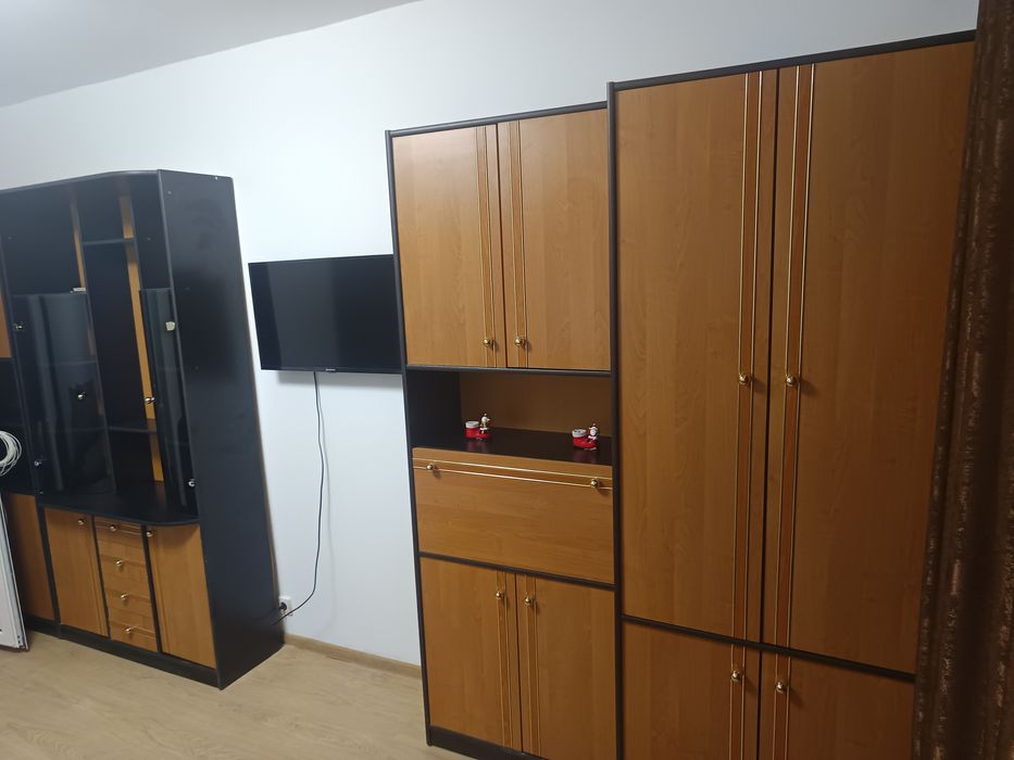 De închiriat apartament 2 camere