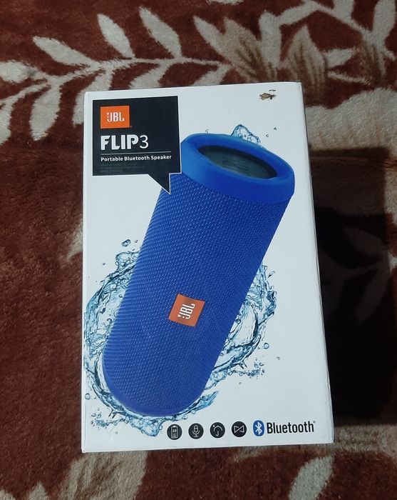 Vând lot pachet 4 Boxe JBL Defecte - Charge 3 x2, Charge 2, Flip 3  în stare bună
