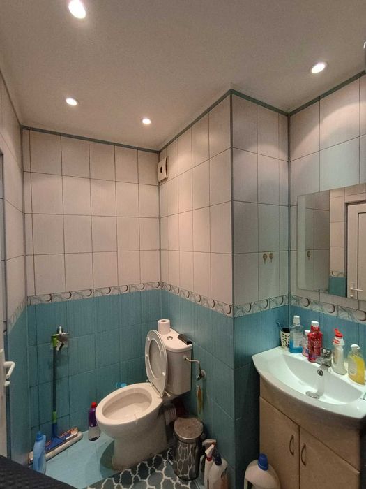 Тристаен апартамент в кв. Славейков, гр. Бургас