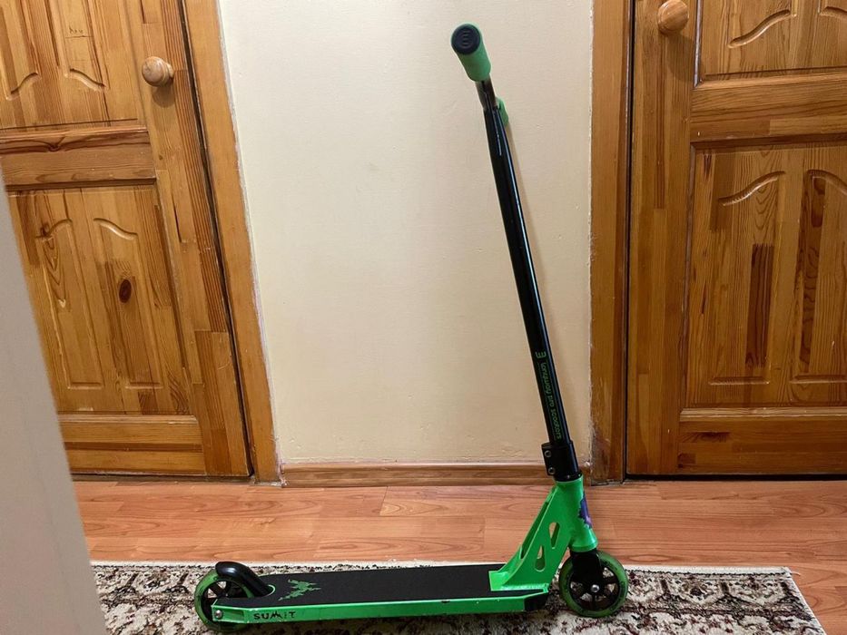 Самокат Longway Summit 2021 зеленый