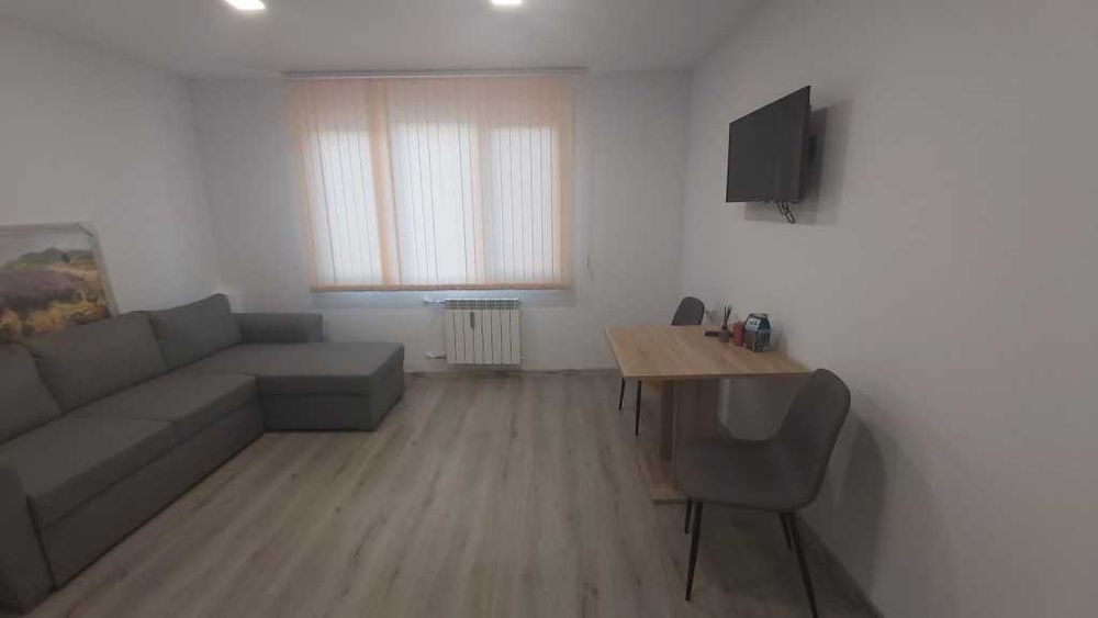 Дава се под наем Едностаен апартамент в Габрово, Център - 30 кв.м за 153 € - Снимка #5