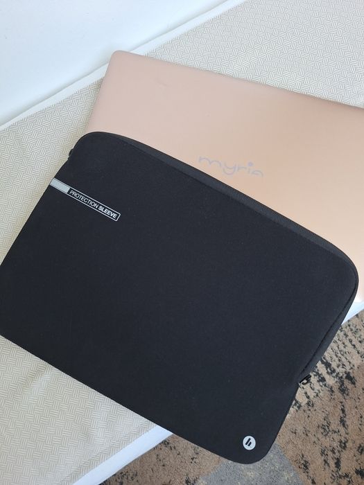Vand laptop Myria 8311GD , 13.3" + husa