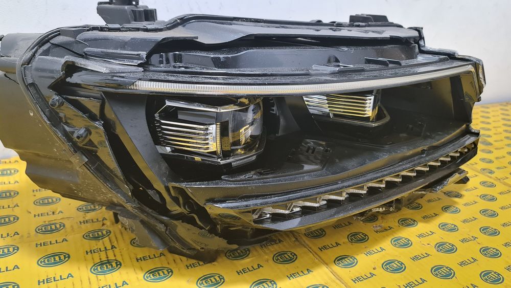 Far full led dreapta VW Tiguan 2 5n 5NB941082D avariat spart