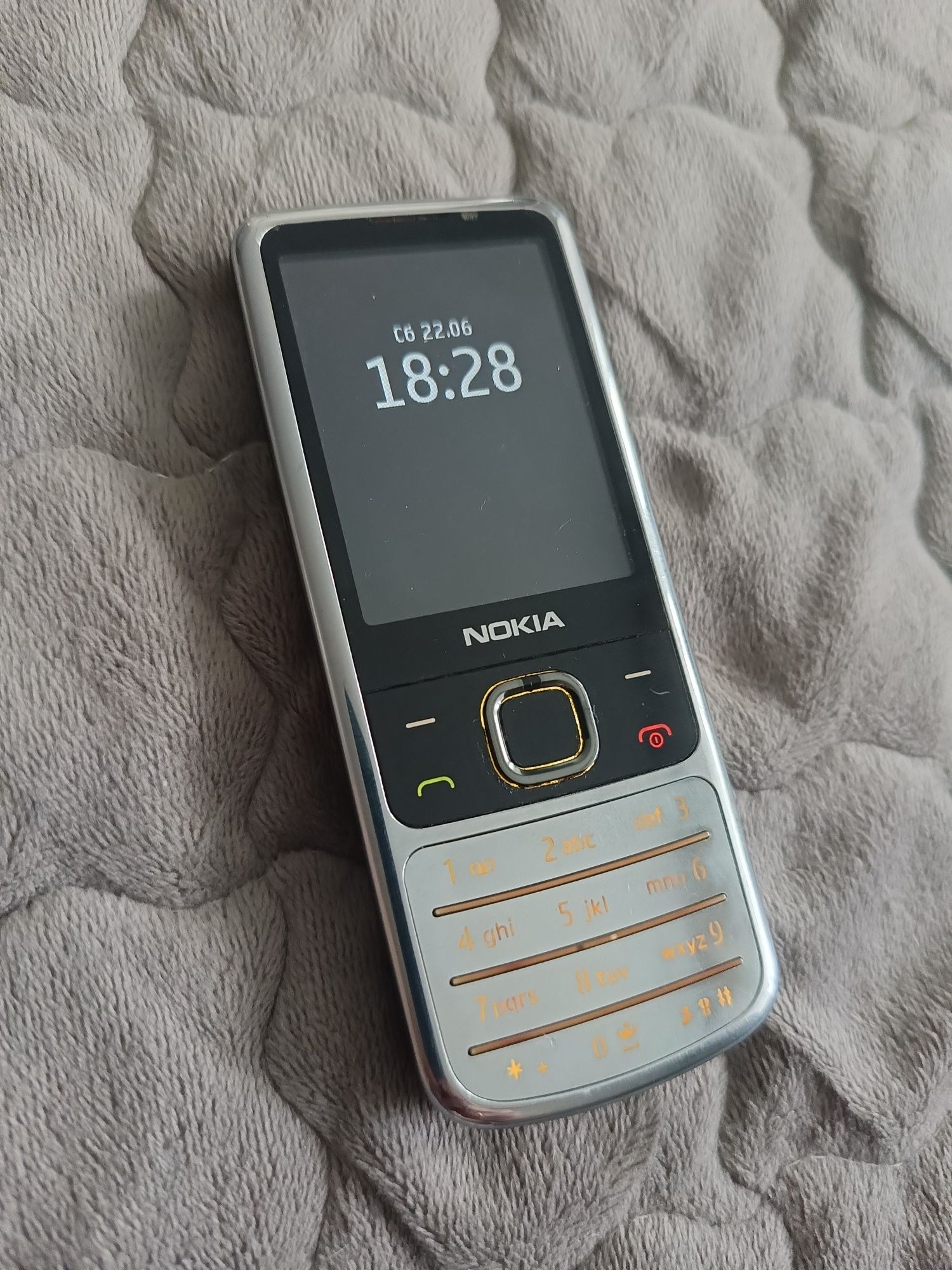 Оригинальный телефон Nokia 6700 classic: 65 000 тг. - Мобильные телефоны /  смартфоны Лисаковск на Olx