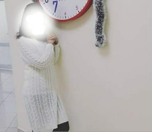 Продаю шапочки, снуд, варежки, шарфы, гетры, платье