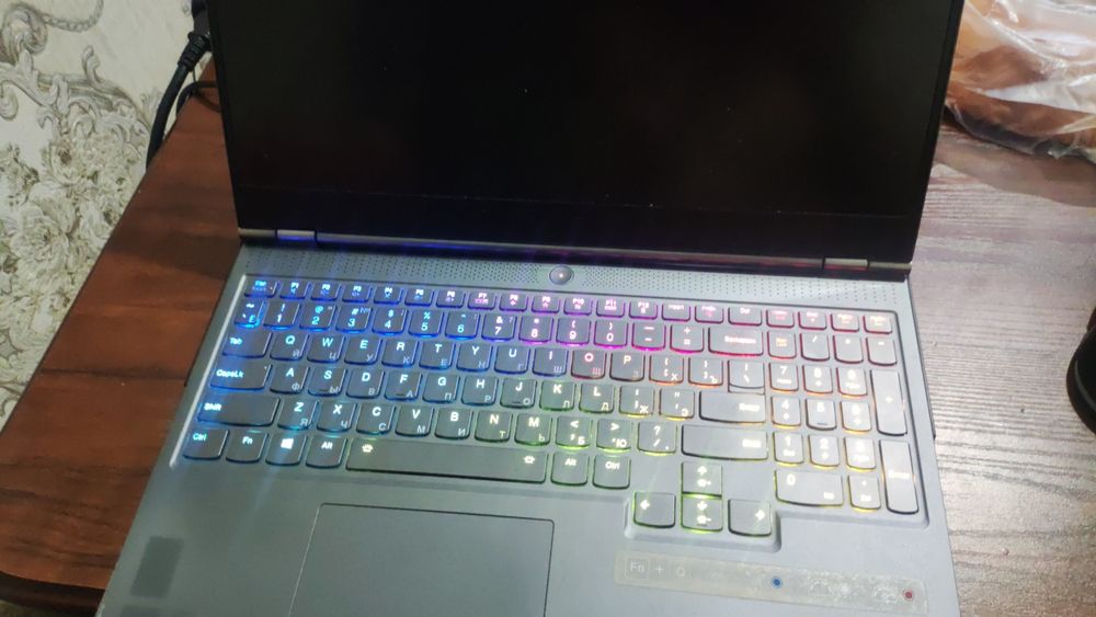 Lenovo legion 7 i7 + rtx 2060