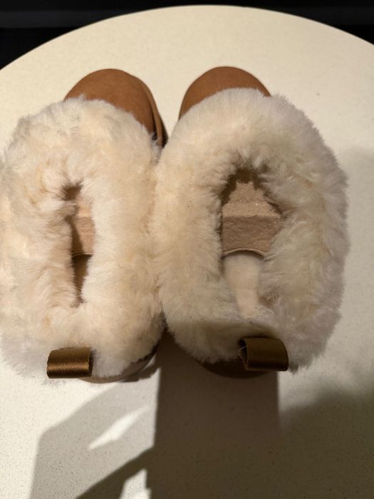 Велурени апрески UGG Tazzelle кафяви