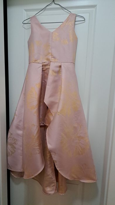 Rochie cu trena, fete