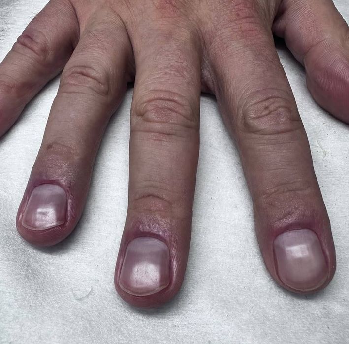 Мужской педикюр, маникюр.