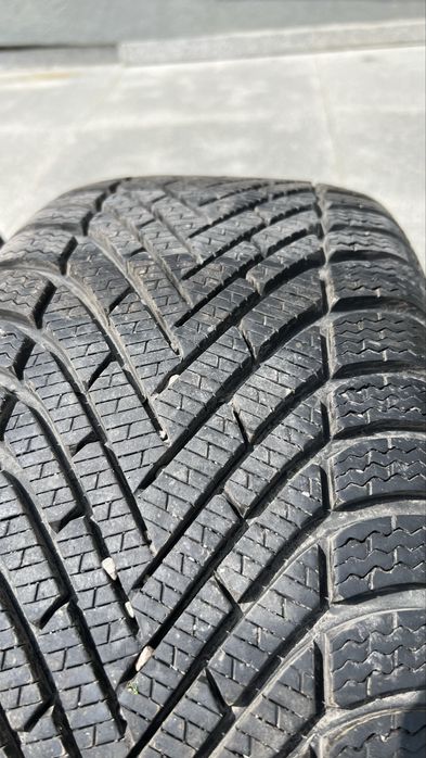 Anvelope Iarna PIRELLI Powergy Winter 225/45 R18 95 V XL