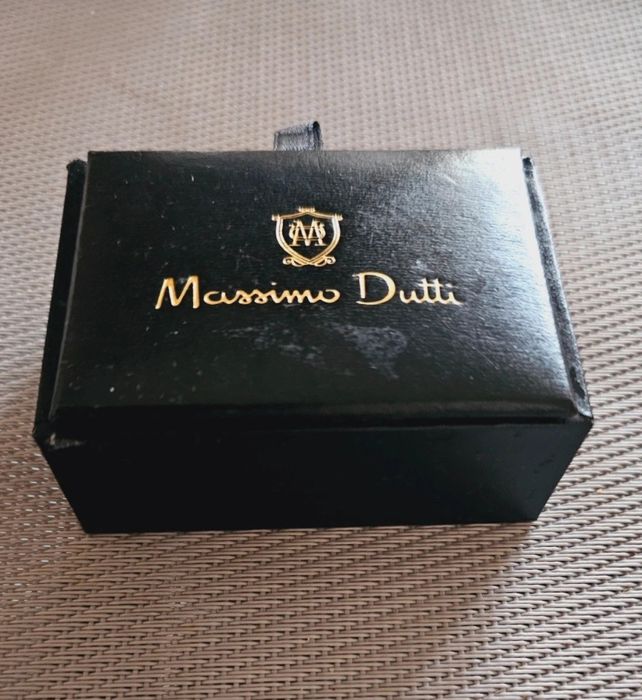 Butoni Massimo Dutti