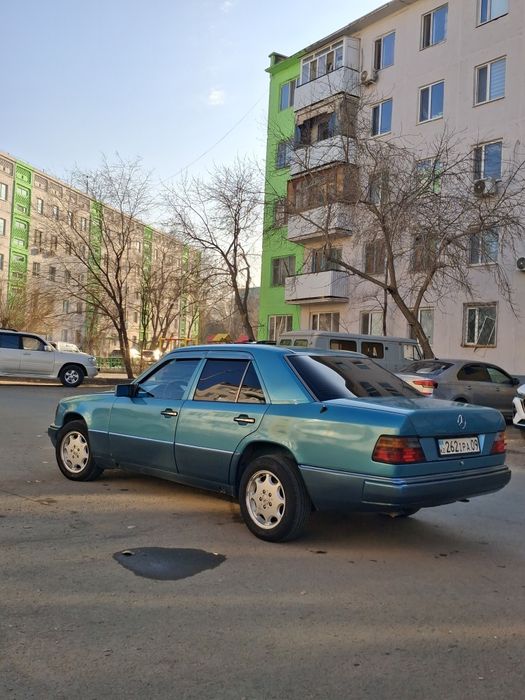 Продается мерседес 124
