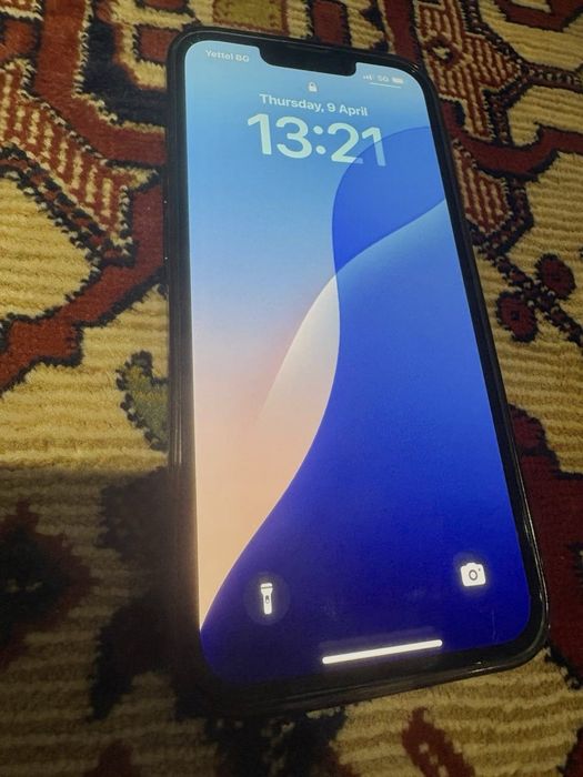 iPhone 13 128 GB Идеално Състояние