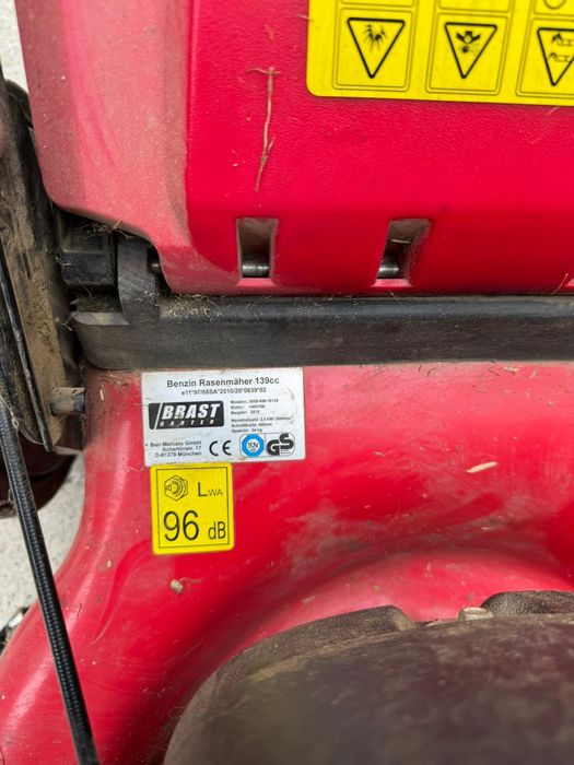 Mașina de tuns iarba !