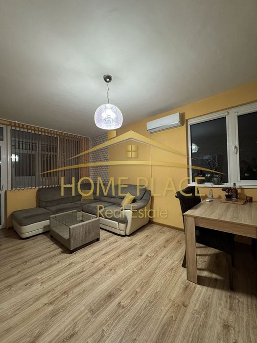 Дава се под наем Тристаен апартамент в Варна, Център - 64 кв.м за 548.25 € - Снимка #2