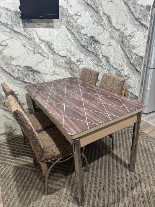 Продам коплект стол со стульями