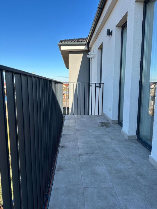 Inchiriez apartament 2 camere in  Westfield, Arad