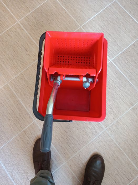 Seturi de curățenie pe culori